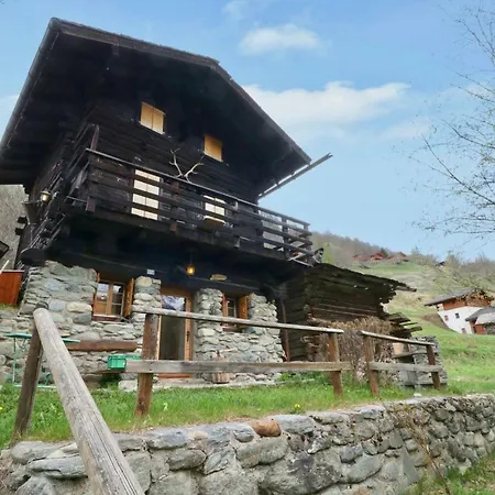 Splendid Traditional Chalet In The Heart Of The Val D'anniviers *