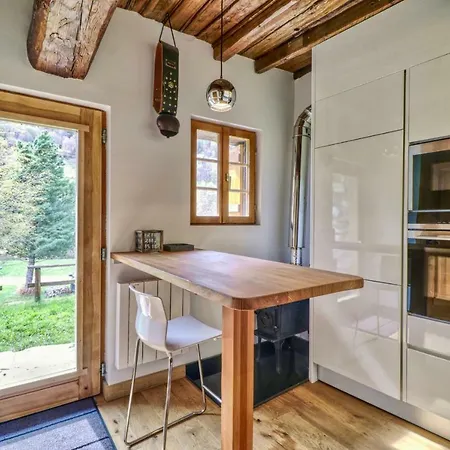 Chalet Splendid Traditional Chalet In The Heart Of The Val D'anniviers *